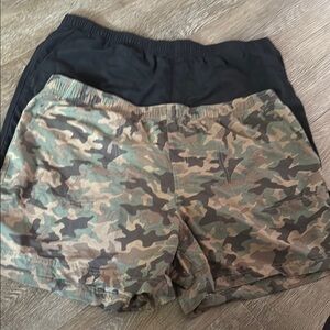 2 Columbia Green Camouflage and Black Cargo Shorts Quick-Dry sz XL 5" length